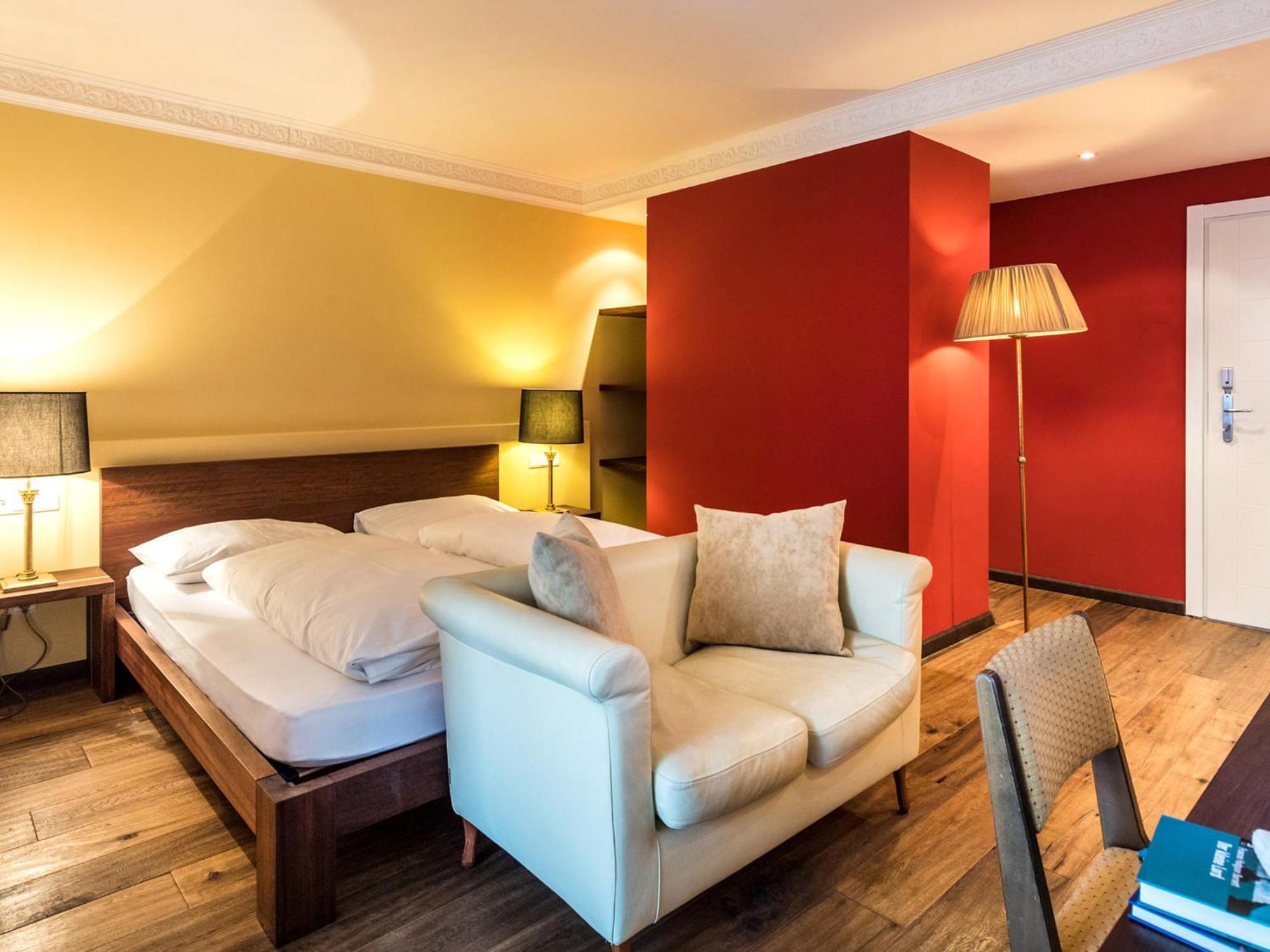 Hotel Fameli 4*