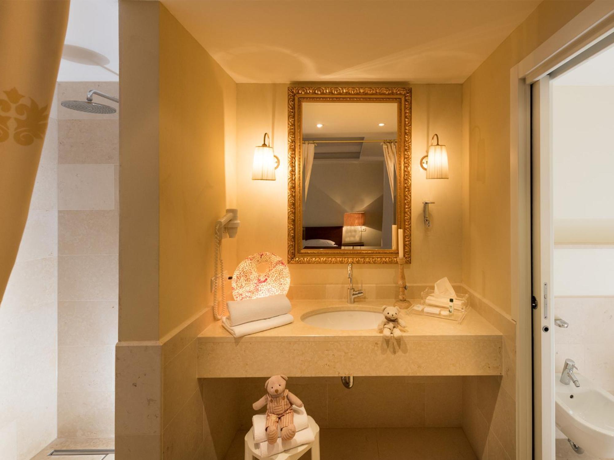 Hotel Famelí 4*