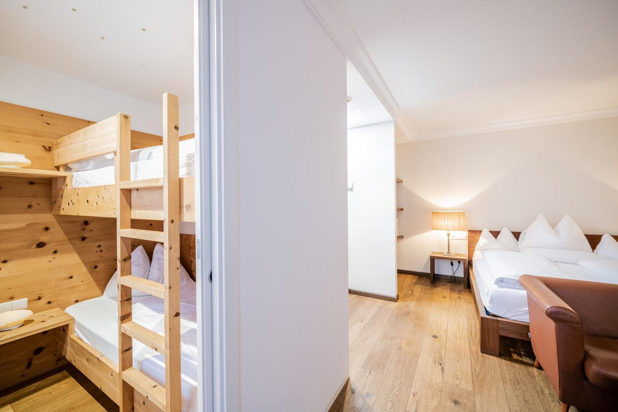 Famelí Hotel Olang