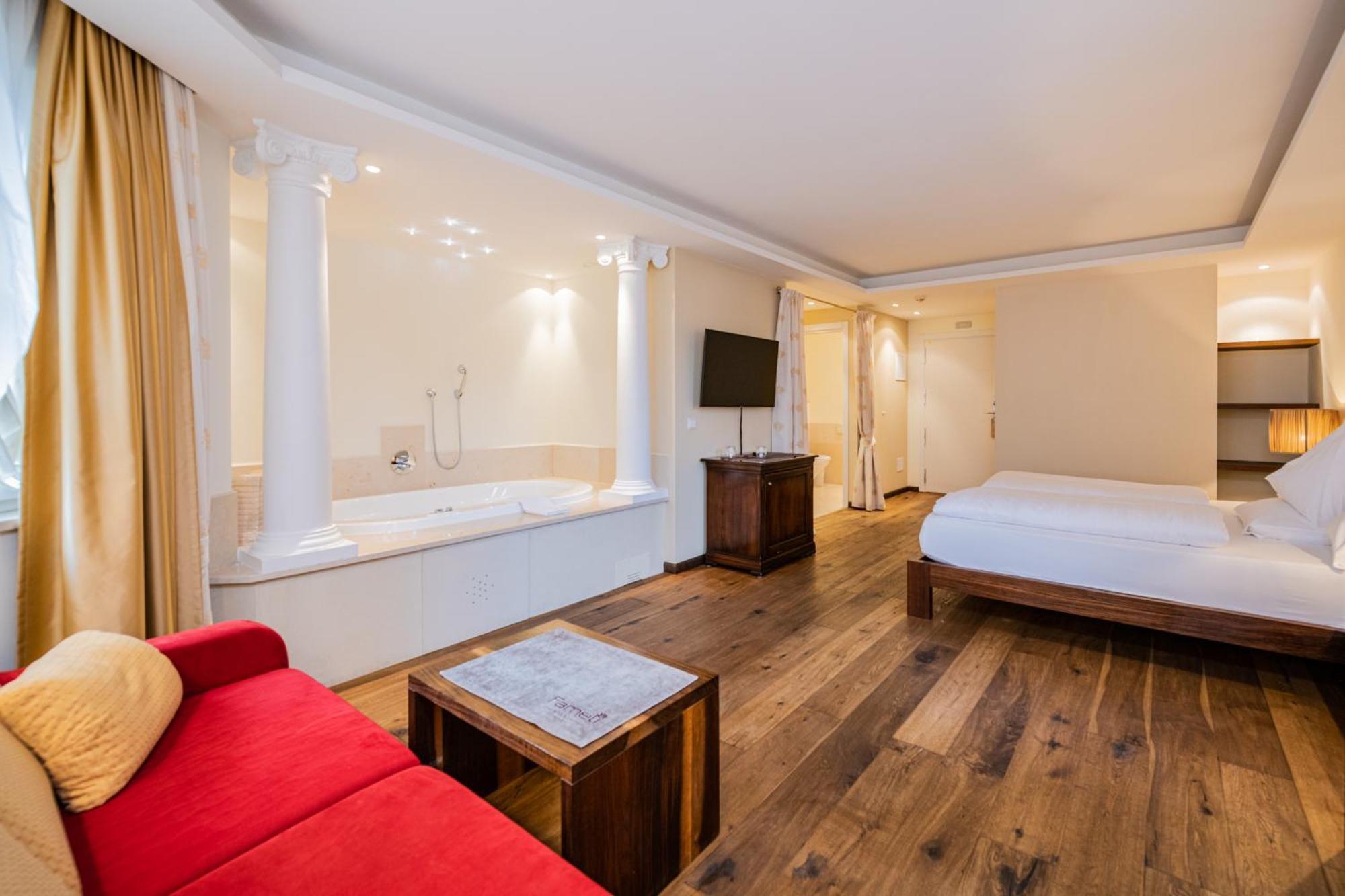 Hotel Famelí Olang