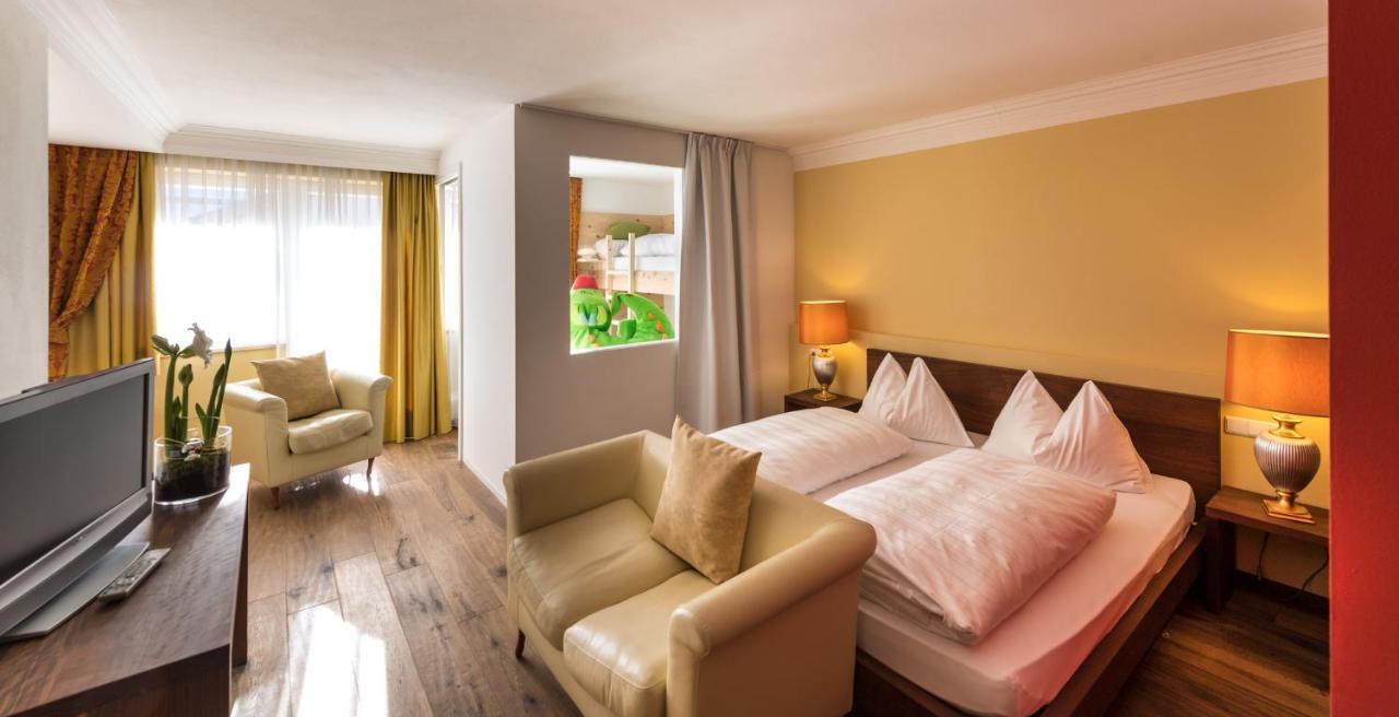 Famelí Hotel Olang